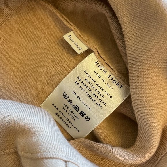 High Sport Cropped Kick-Leg Pants, Neutral Size XS - Picture 6 of 7